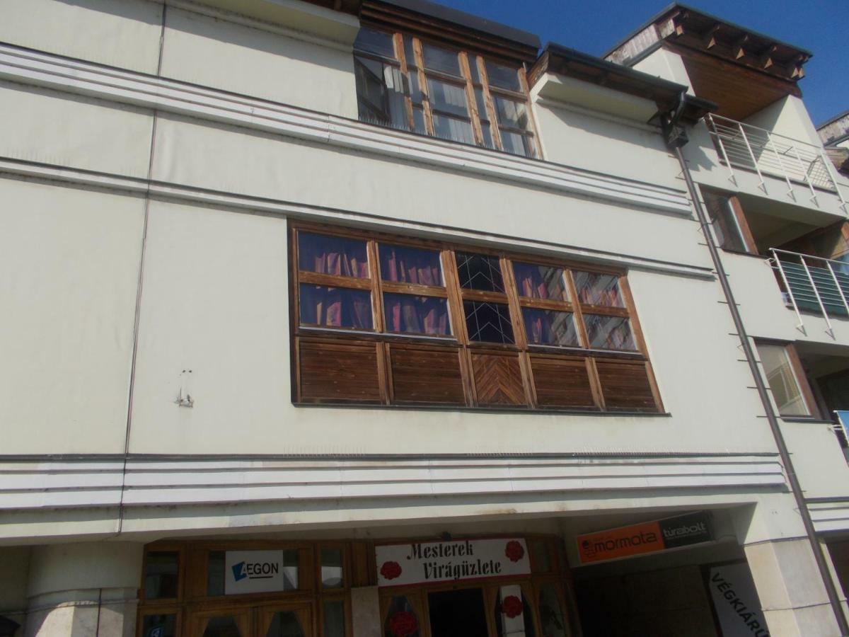 Retron Szinva-Lux Hotel Miskolc Luaran gambar