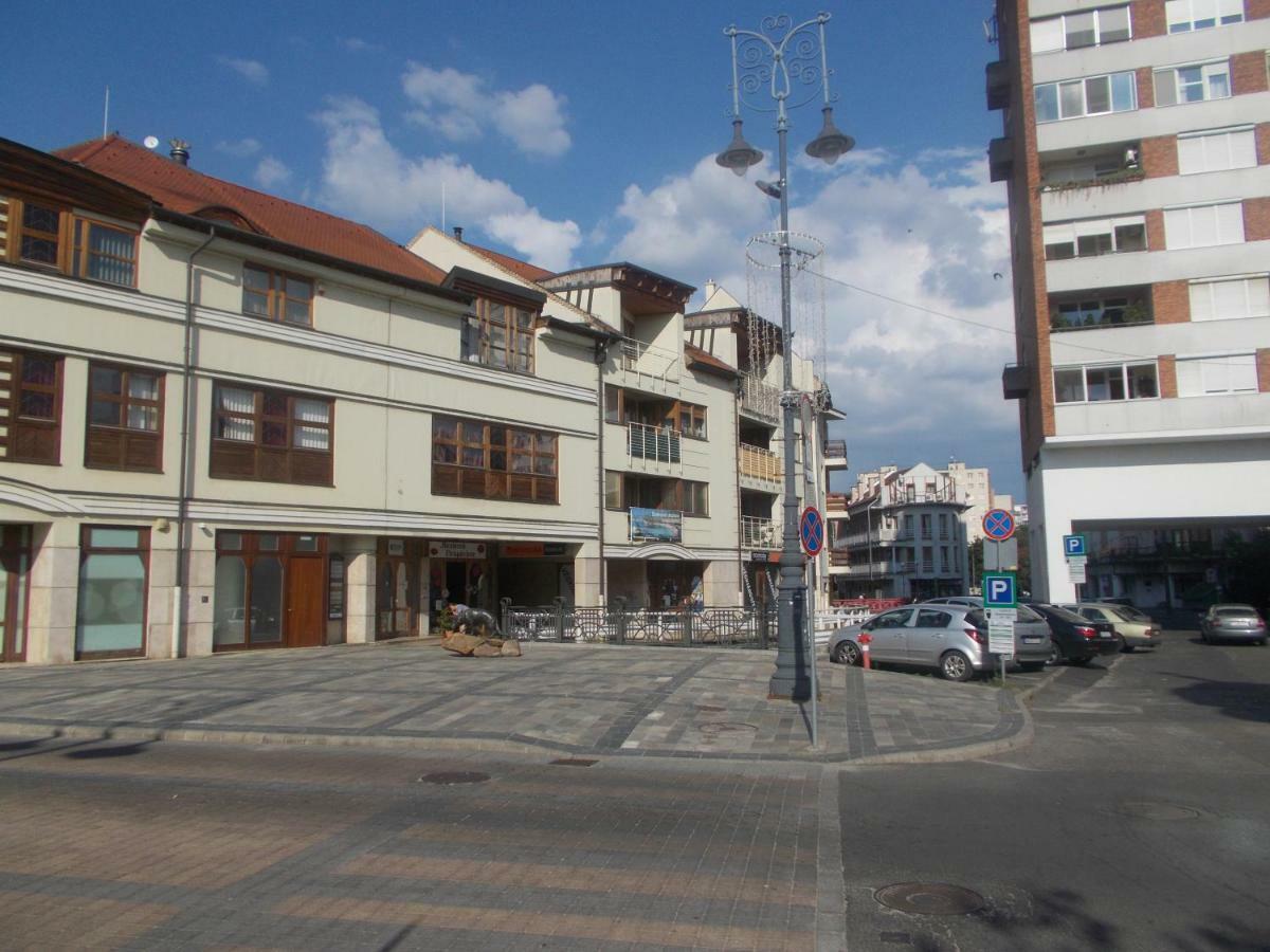 Retron Szinva-Lux Hotel Miskolc Luaran gambar