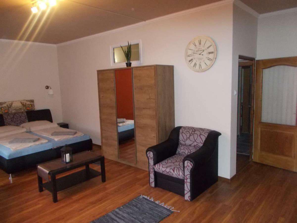 Retron Szinva-Lux Hotel Miskolc Luaran gambar